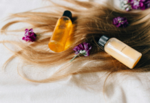 Voici les bienfaits des huiles naturelles pour transformer vos cheveux abîmés : hydratation, réparation et brillance garanties. Utilisez l'huile d'argan, de coco, ou de ricin pour des cheveux nourris et revitalisés en profondeur