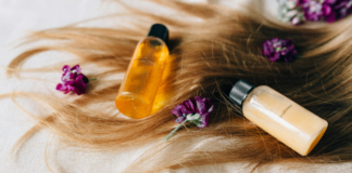 Voici les bienfaits des huiles naturelles pour transformer vos cheveux abîmés : hydratation, réparation et brillance garanties. Utilisez l'huile d'argan, de coco, ou de ricin pour des cheveux nourris et revitalisés en profondeur