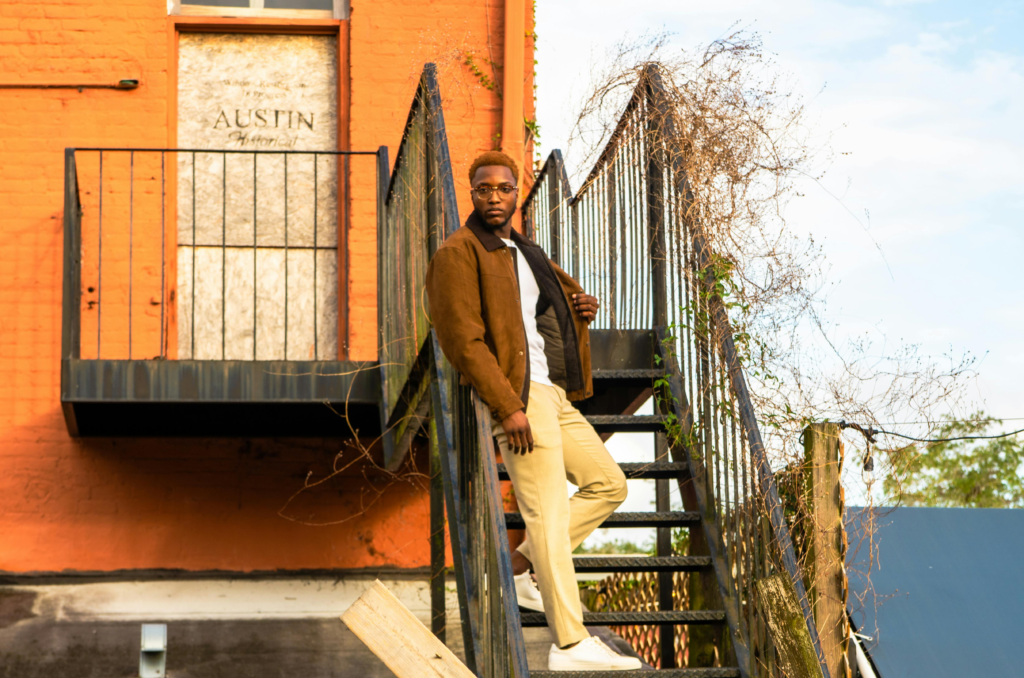 Veste en daim marron avec franges, inspirée du look western