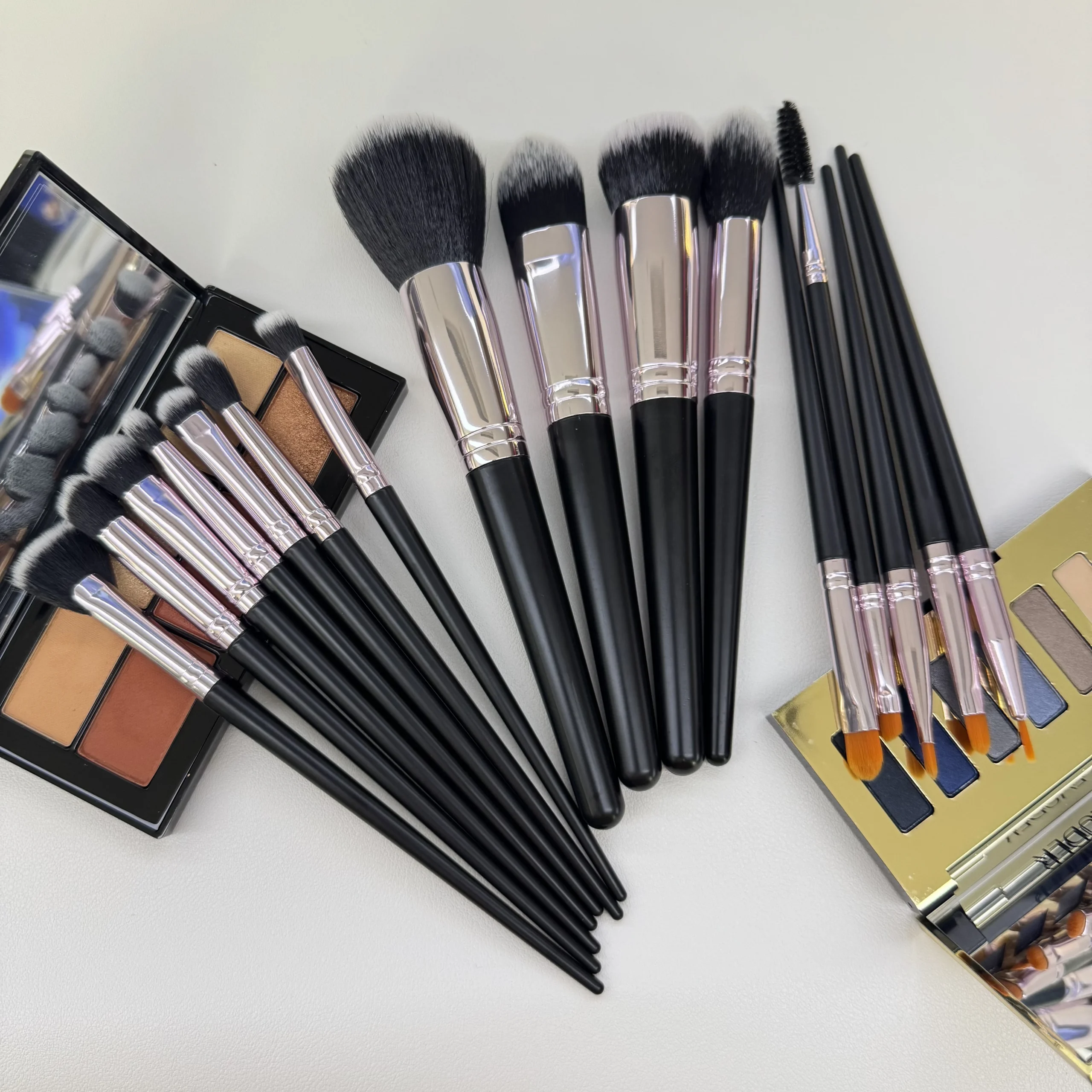 Professional 16-Piece Makeup Brush Set